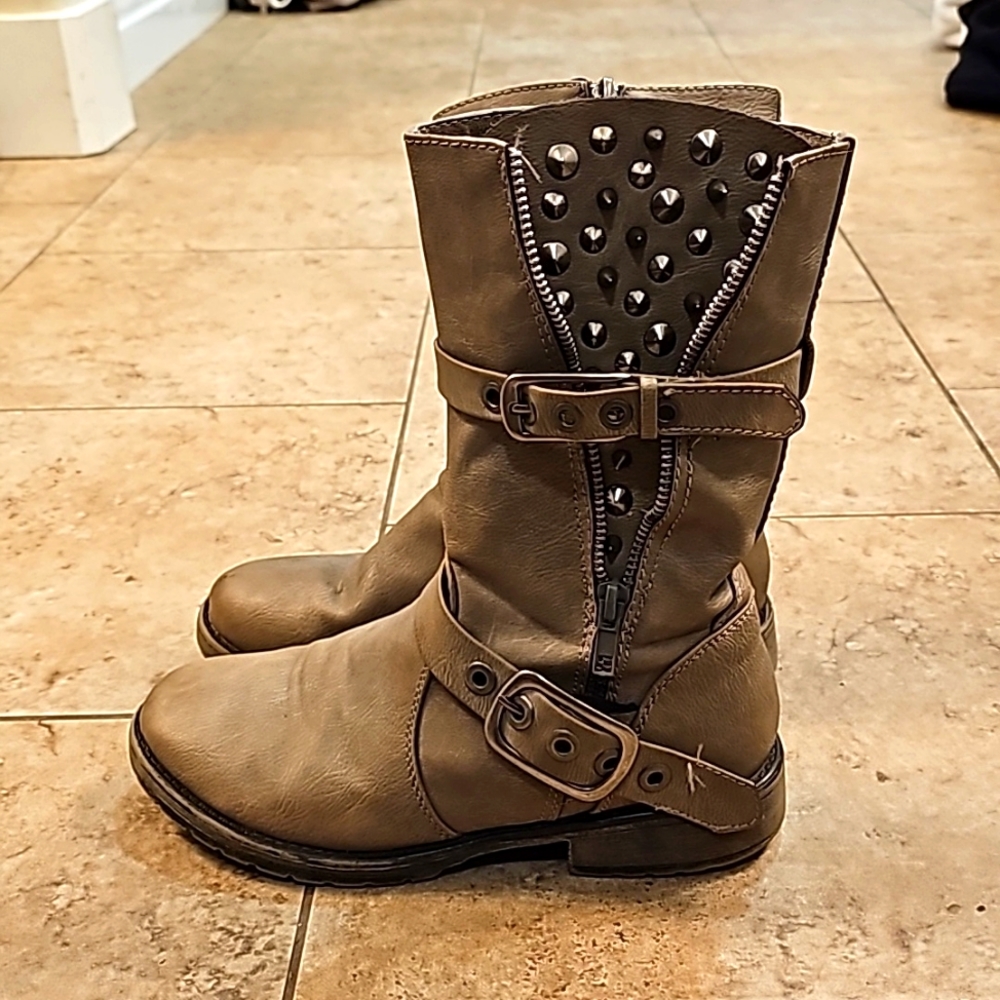 Boots
